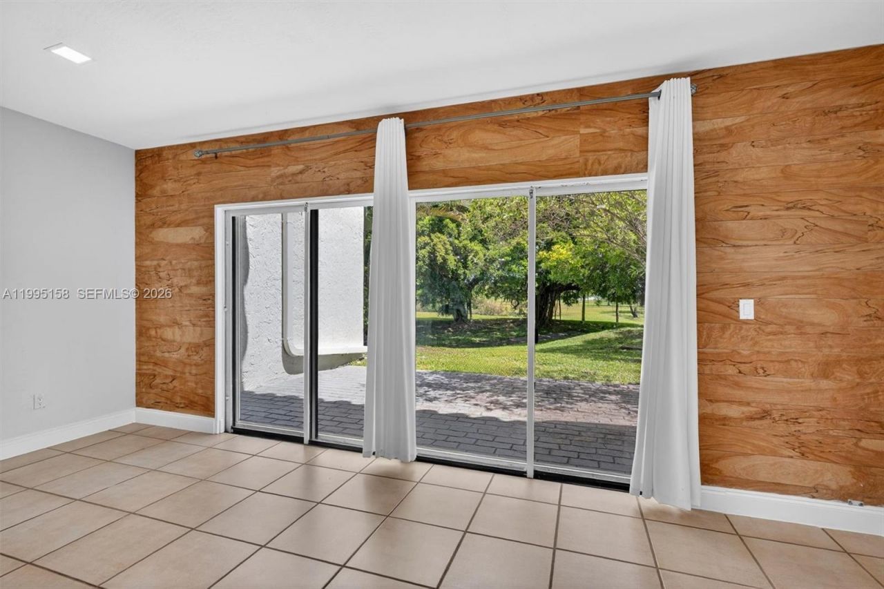 6161 SW 90th Ct, Unit G-2, Miami, FL 33173 Photo