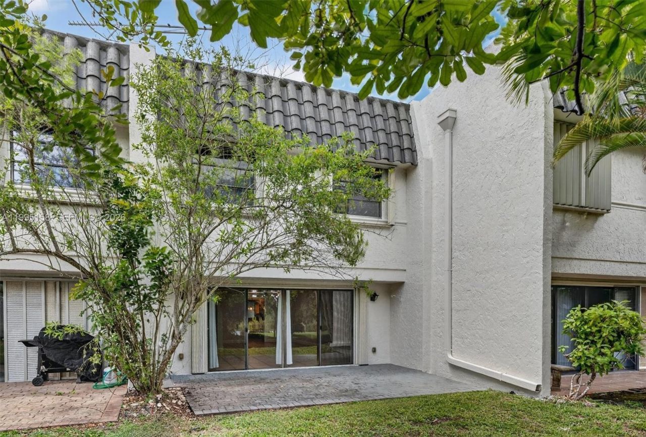 6161 SW 90th Ct, Unit G-2, Miami, FL 33173 Photo