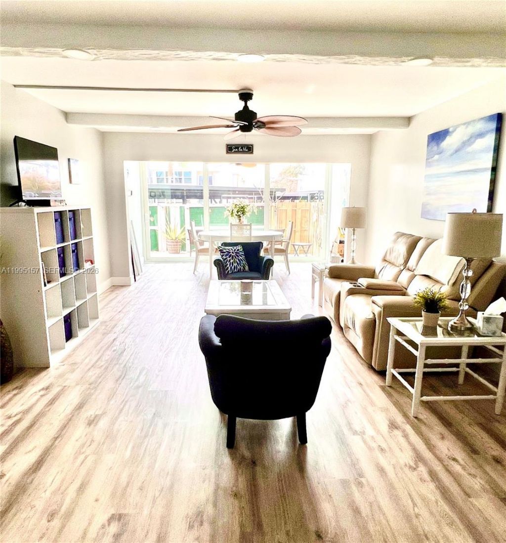 1561 NE 12th Ter , Unit ##, Jensen Beach, FL 34957 Photo