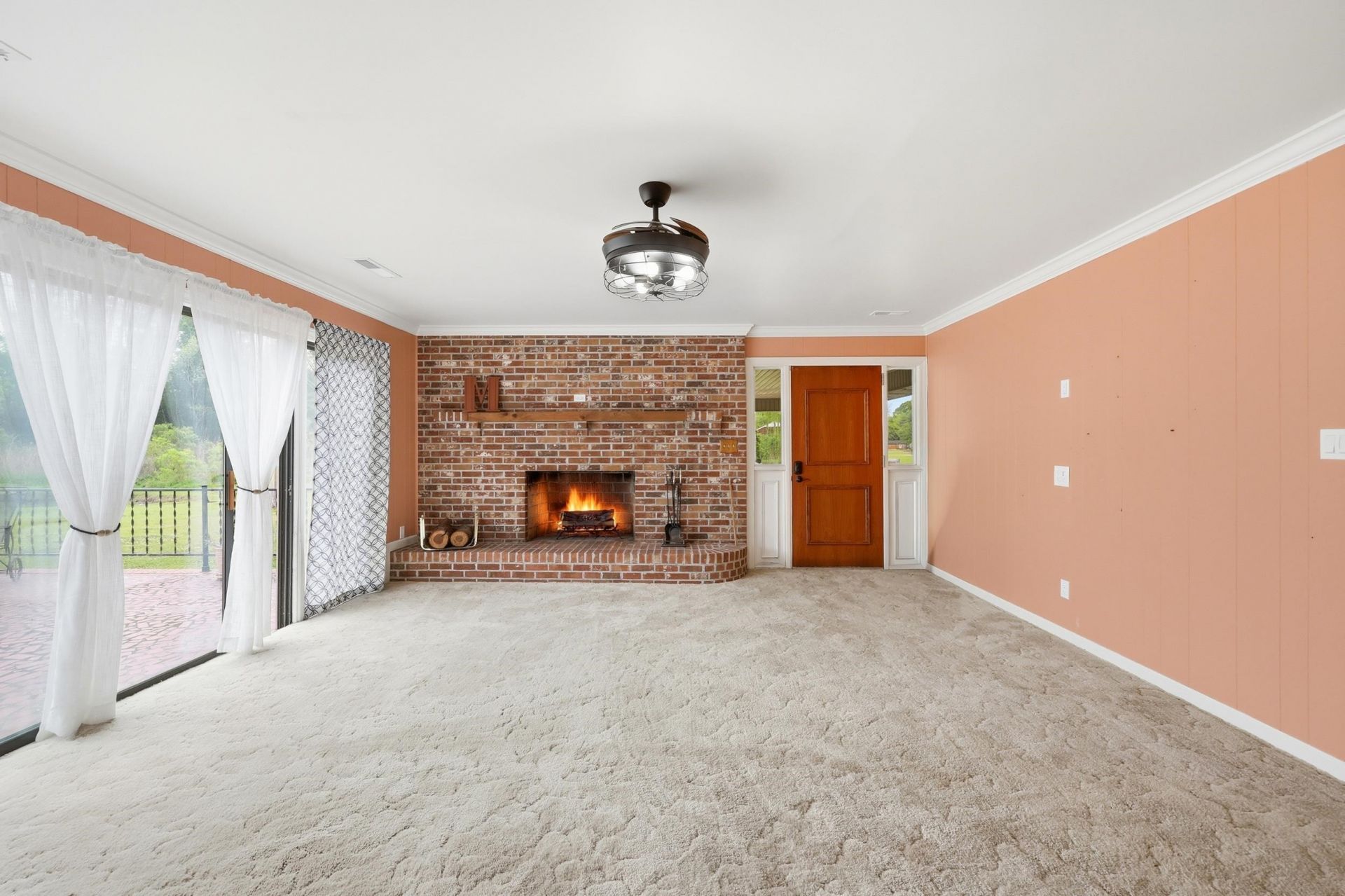 1515 Oak St. Photo 22