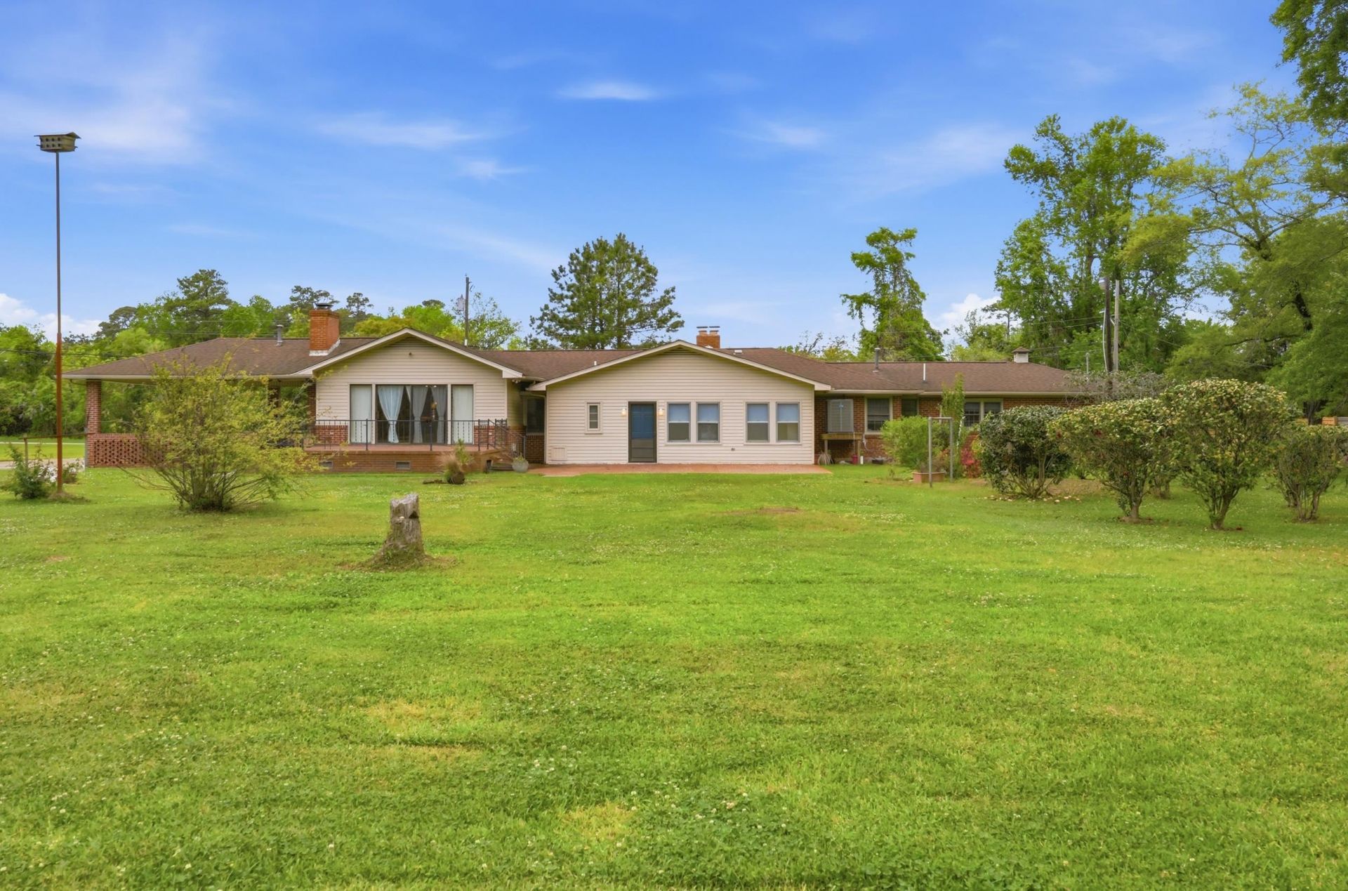 1515 Oak St. Photo 29