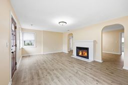 1515 Oak St. photo 4