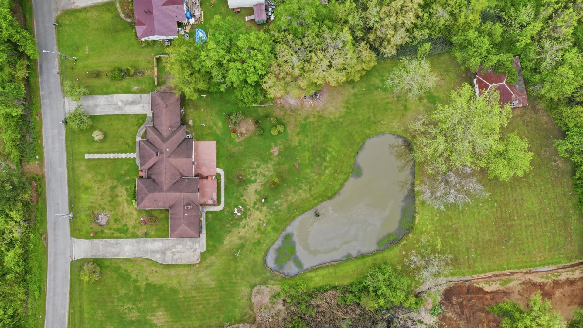 1515 Oak St. Photo 32