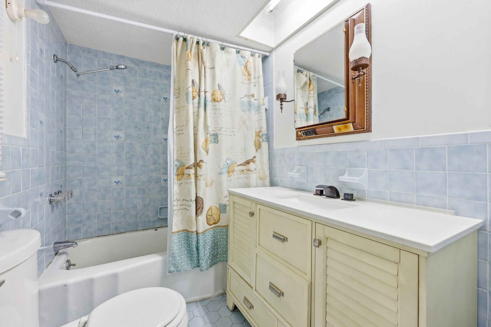 1515 Oak St. Photo 8