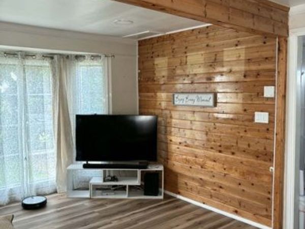 1115 E 105th, Los Angeles, CA 90002