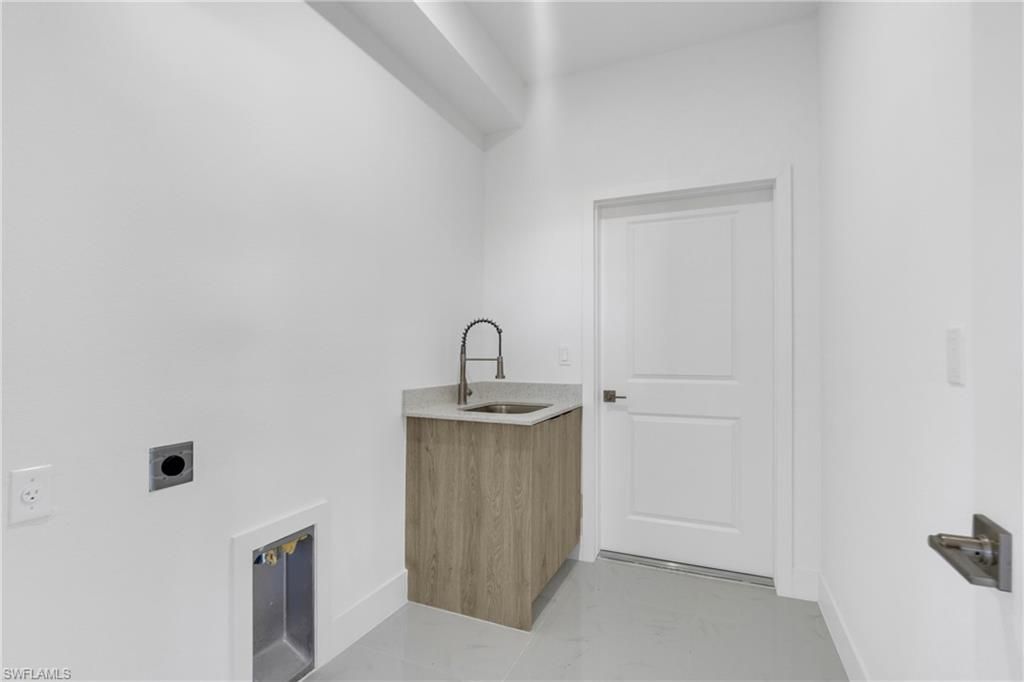 732 Alamo St E, Lehigh Acres, FL 33974 Photo