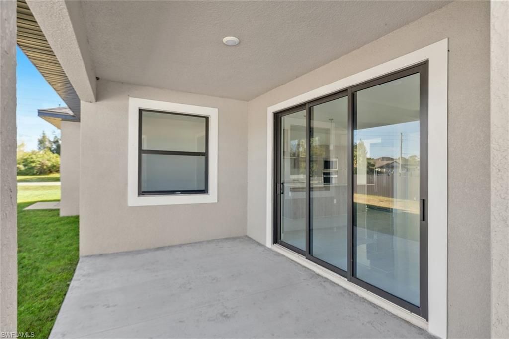 732 Alamo St E, Lehigh Acres, FL 33974 Photo