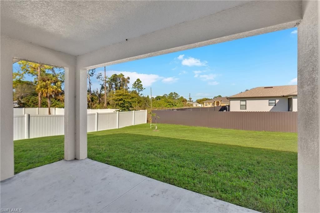 732 Alamo St E, Lehigh Acres, FL 33974 Photo