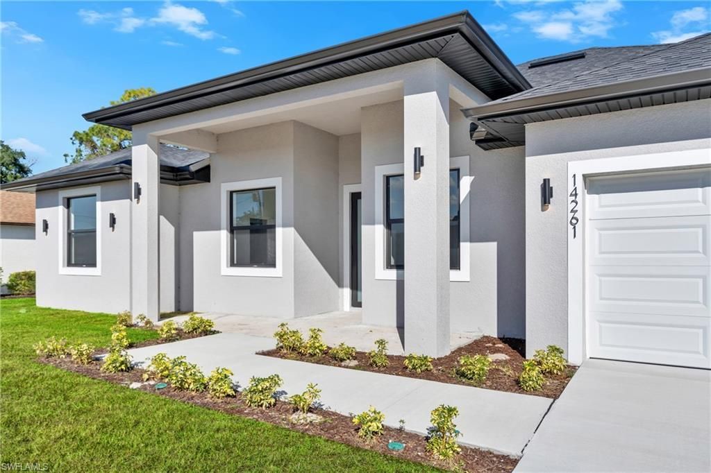 732 Alamo St E, Lehigh Acres, FL 33974 Photo