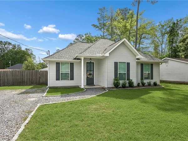 66104 CYPRESS Street, Mandeville, LA 70448
