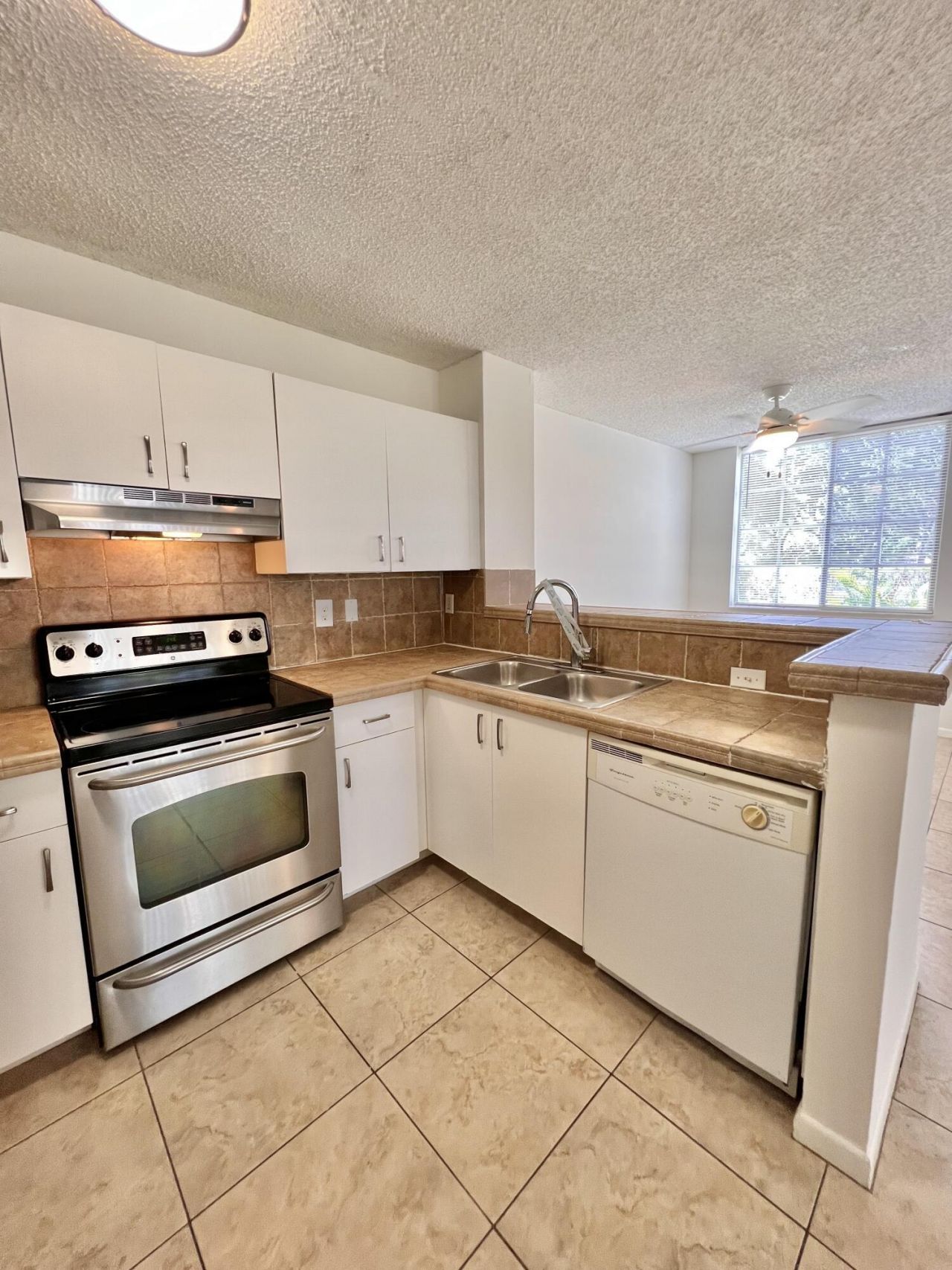 1755 Village Boulevard, Unit 102, West Palm Beach, FL 33409 Photo