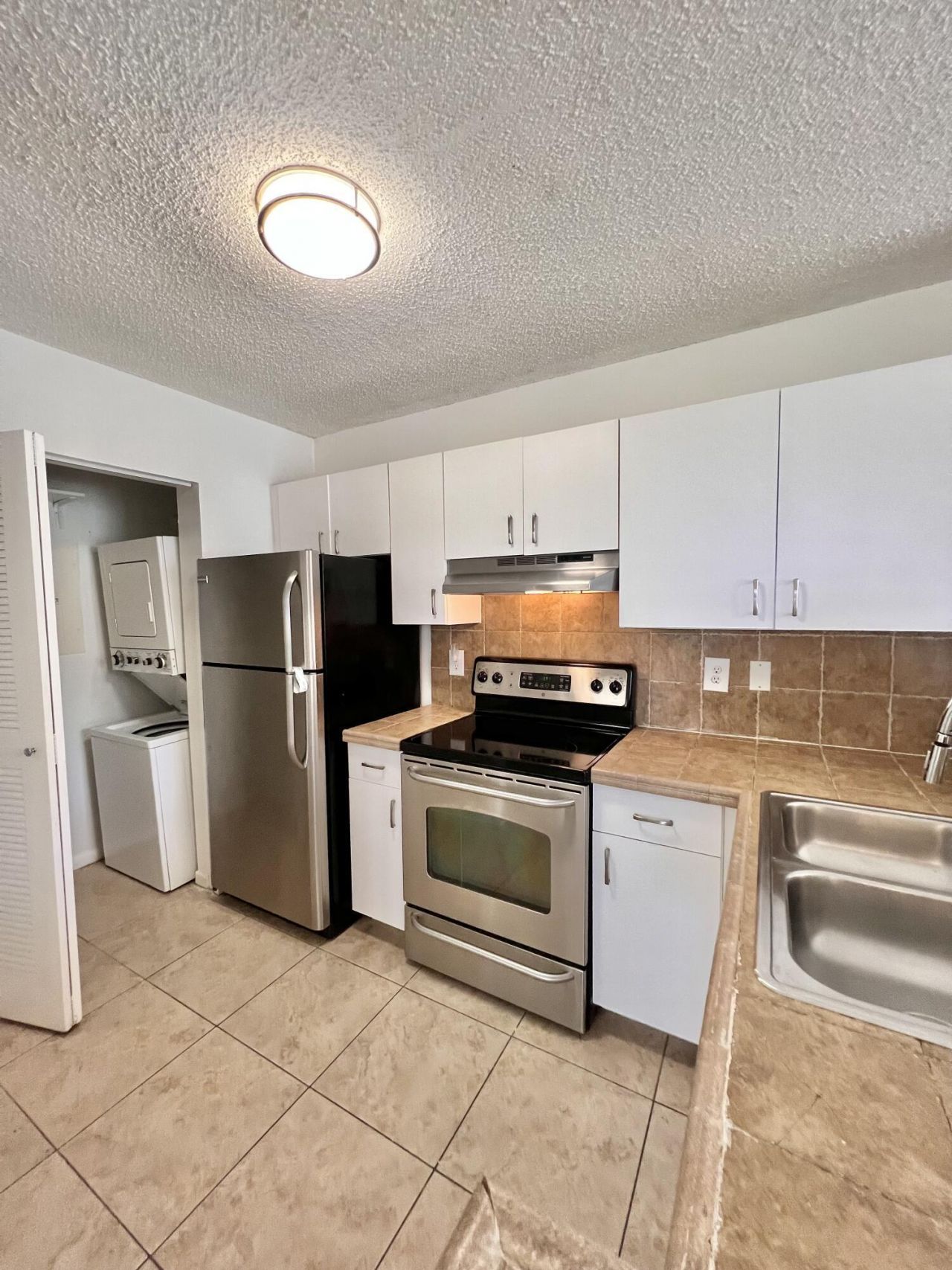 1755 Village Boulevard, Unit 102, West Palm Beach, FL 33409 Photo