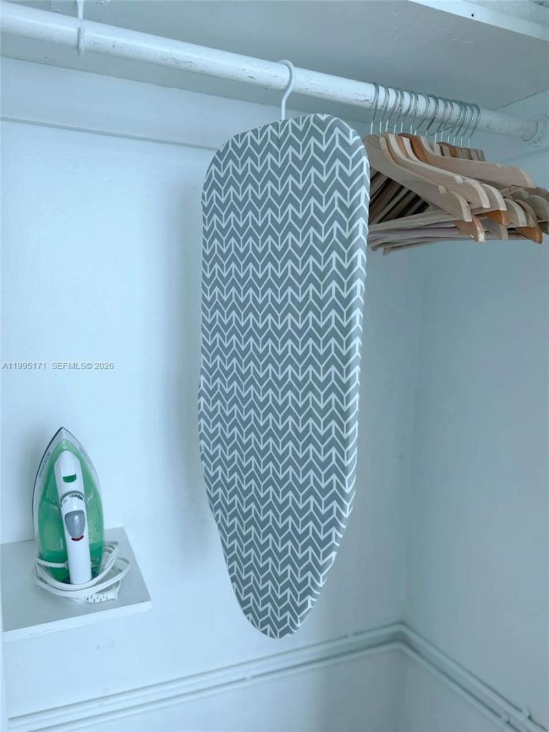 5445 Collins Ave , Unit 635, Miami Beach, FL 33140 Photo