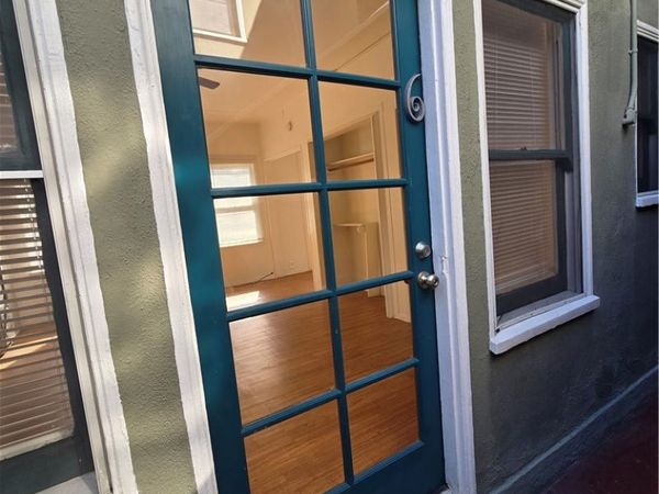 942 E 2nd, Unit 6, Long Beach, CA 90802