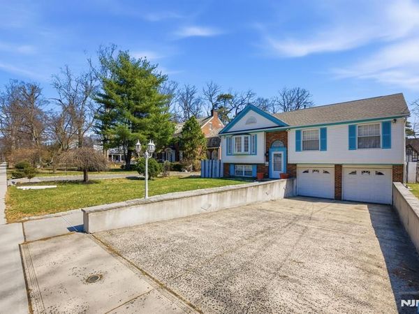 674 Berkeley Avenue, ORANGE, NJ 07050