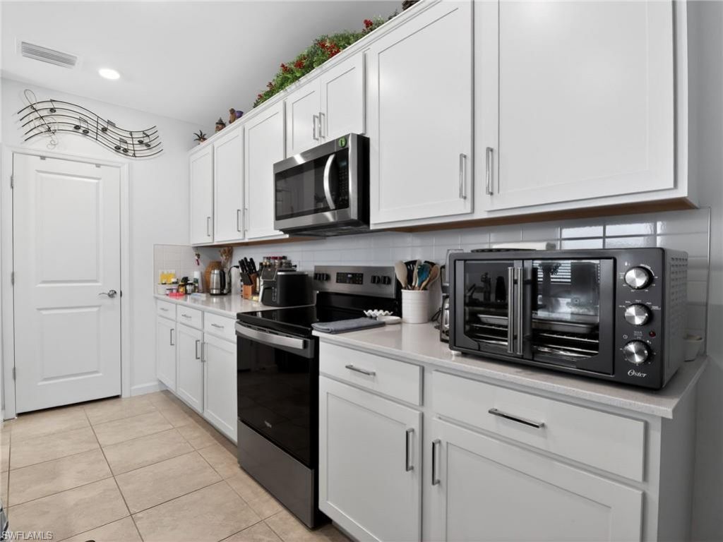 1672 Lake Jessup Cir , Cape Coral, FL 33909 Photo