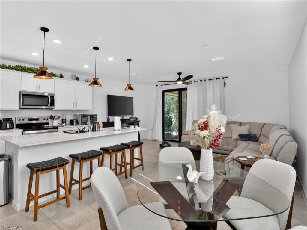 1672 Lake Jessup Cir , Cape Coral, FL 33909 Photo