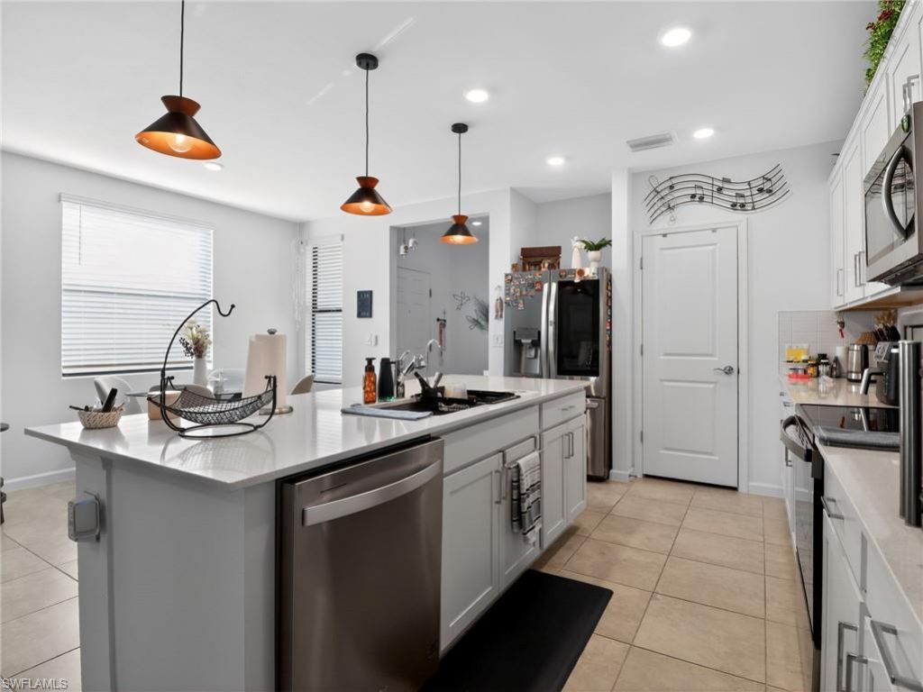 1672 Lake Jessup Cir , Cape Coral, FL 33909 Photo