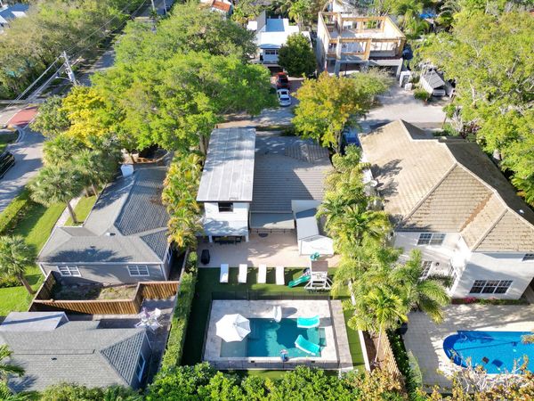 1606 SE 1st Street, Fort Lauderdale, FL 33301