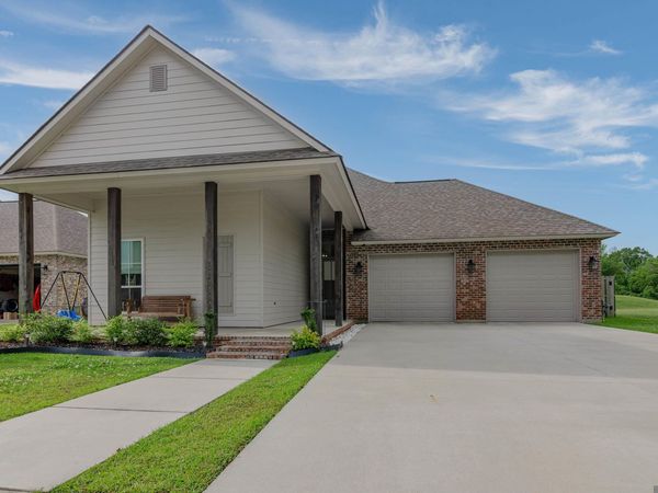 1108 Irish Ivy, Denham Springs, LA 70726