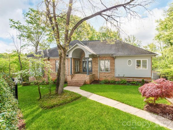 7015 Oakview Lane, Charlotte, NC 28226