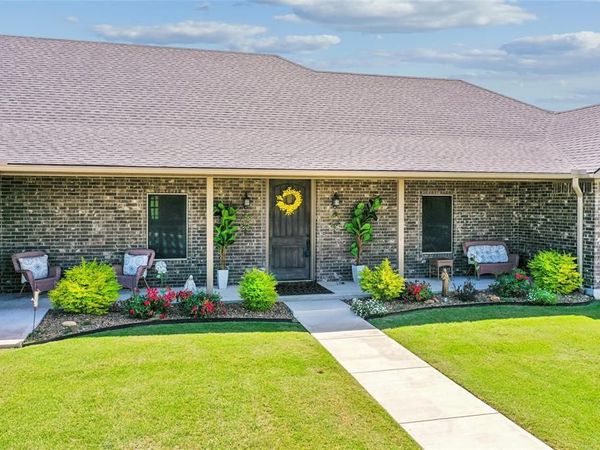 820 Fleitman Drive, Muenster, TX 76252