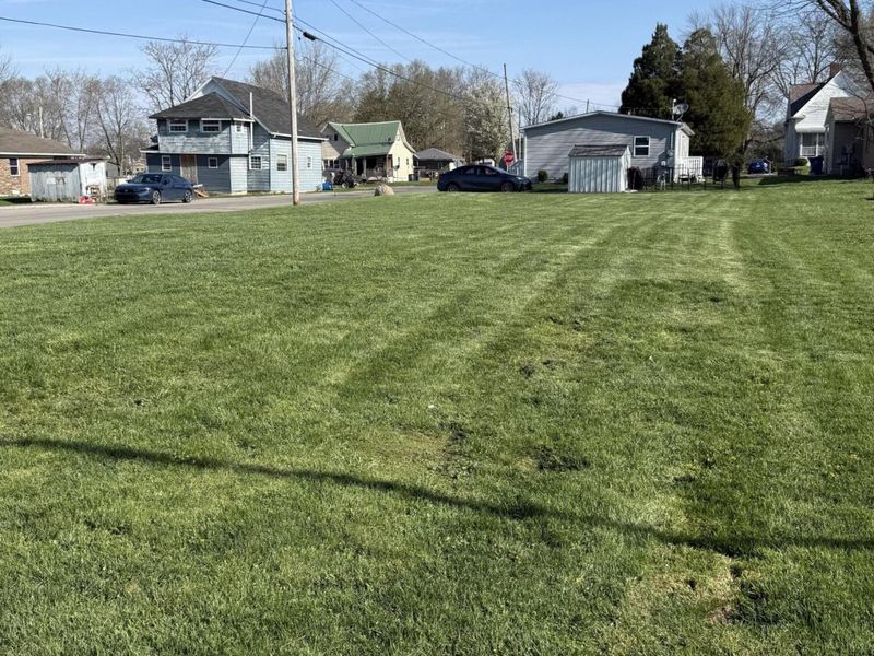 541 W Columbus Avenue, Bellefontaine, OH 43311 Photo 3