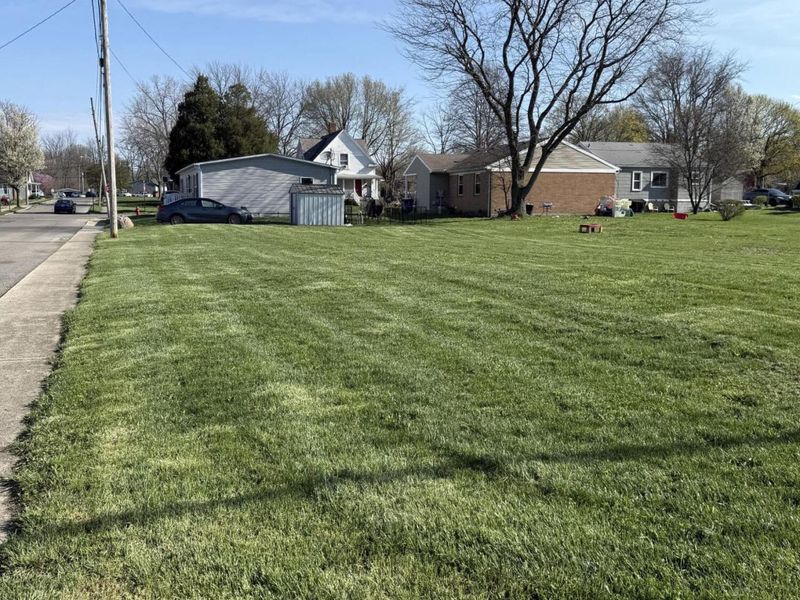 541 W Columbus Avenue, Bellefontaine, OH 43311 Photo 4