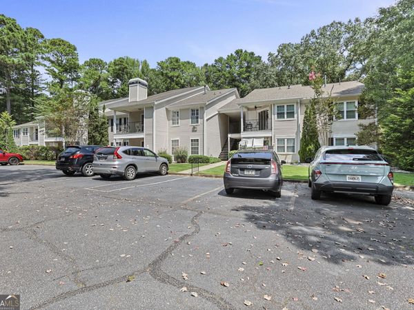 818 Ridgefield Drive, Peachtree City, GA 30269