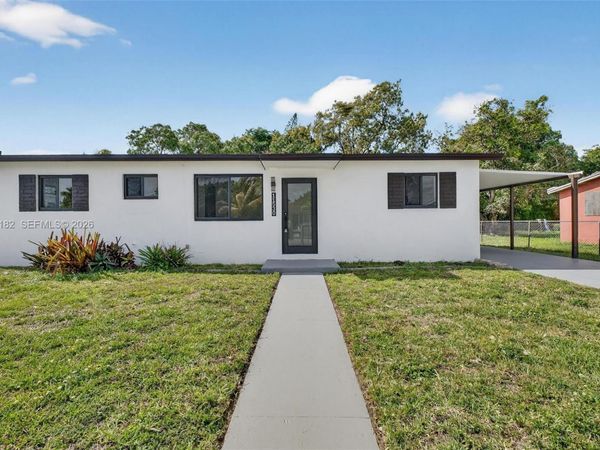 11530 SW 138th St , Miami, FL 33176