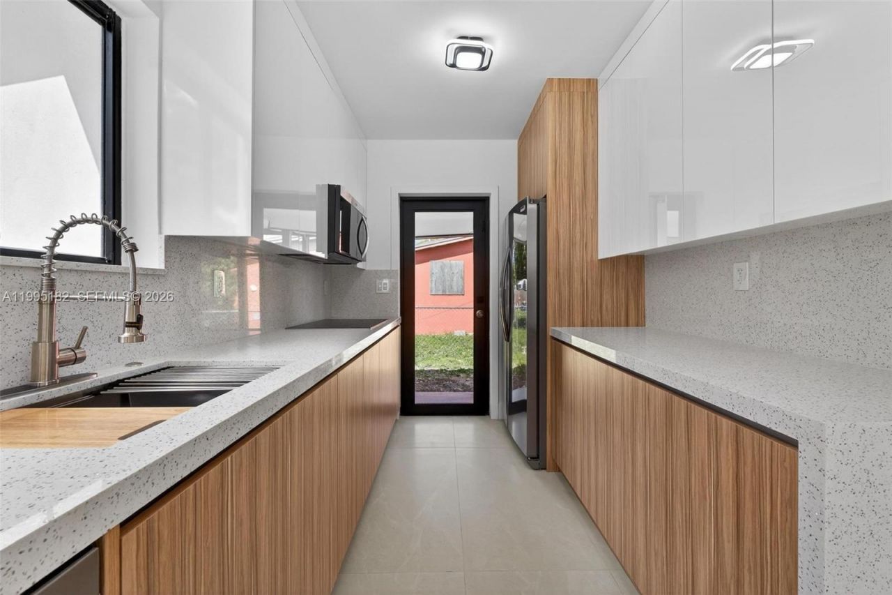 11530 SW 138th St , Miami, FL 33176 Photo