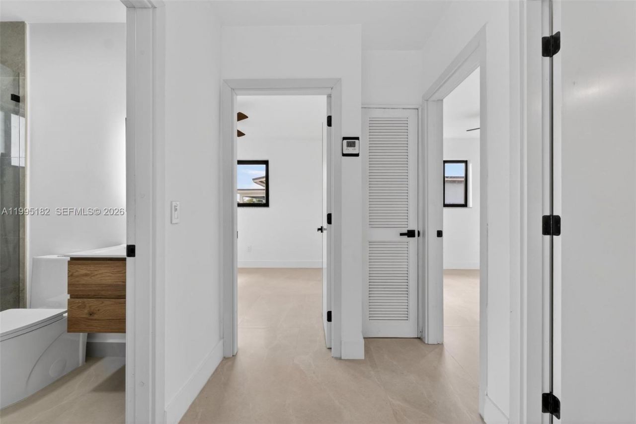 11530 SW 138th St , Miami, FL 33176 Photo