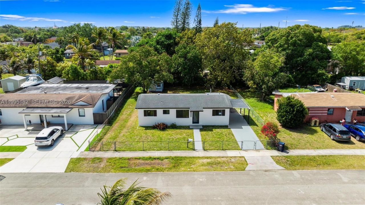 11530 SW 138th St , Miami, FL 33176 Photo