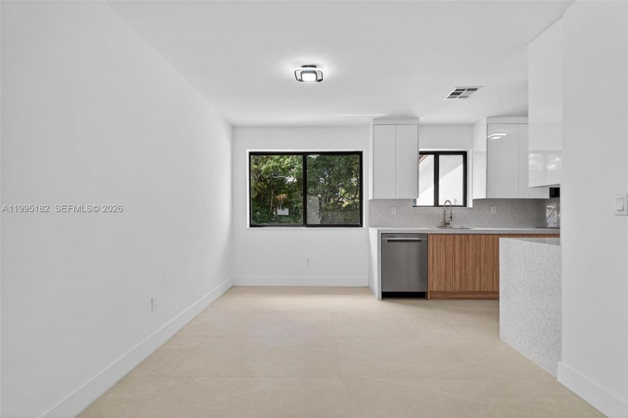 11530 SW 138th St , Miami, FL 33176 Photo