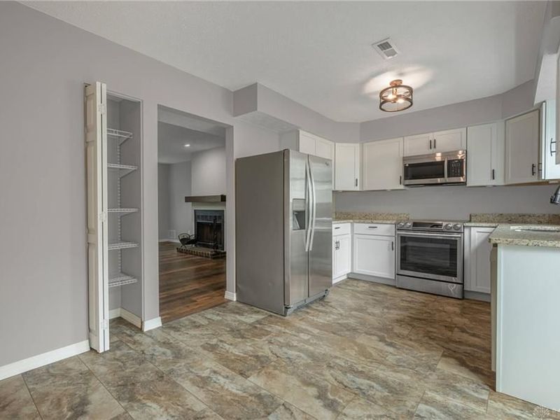 3116 Bromley Place, Kettering, OH 45420 Photo 11