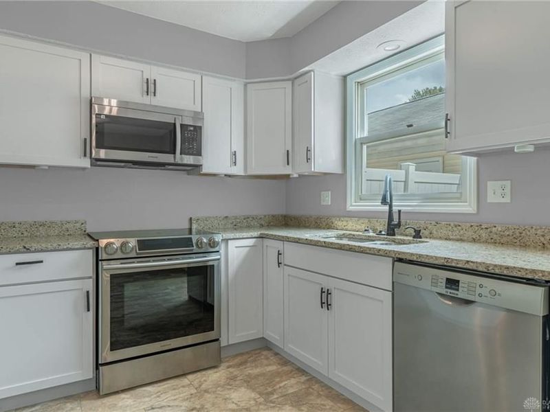 3116 Bromley Place, Kettering, OH 45420 Photo 13