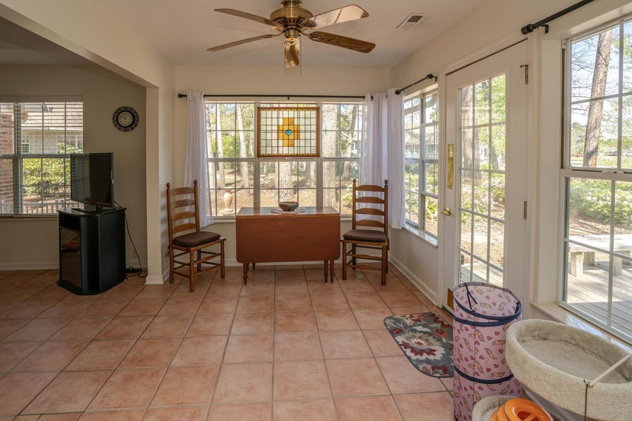 3111 Robyn Ct. Photo 32