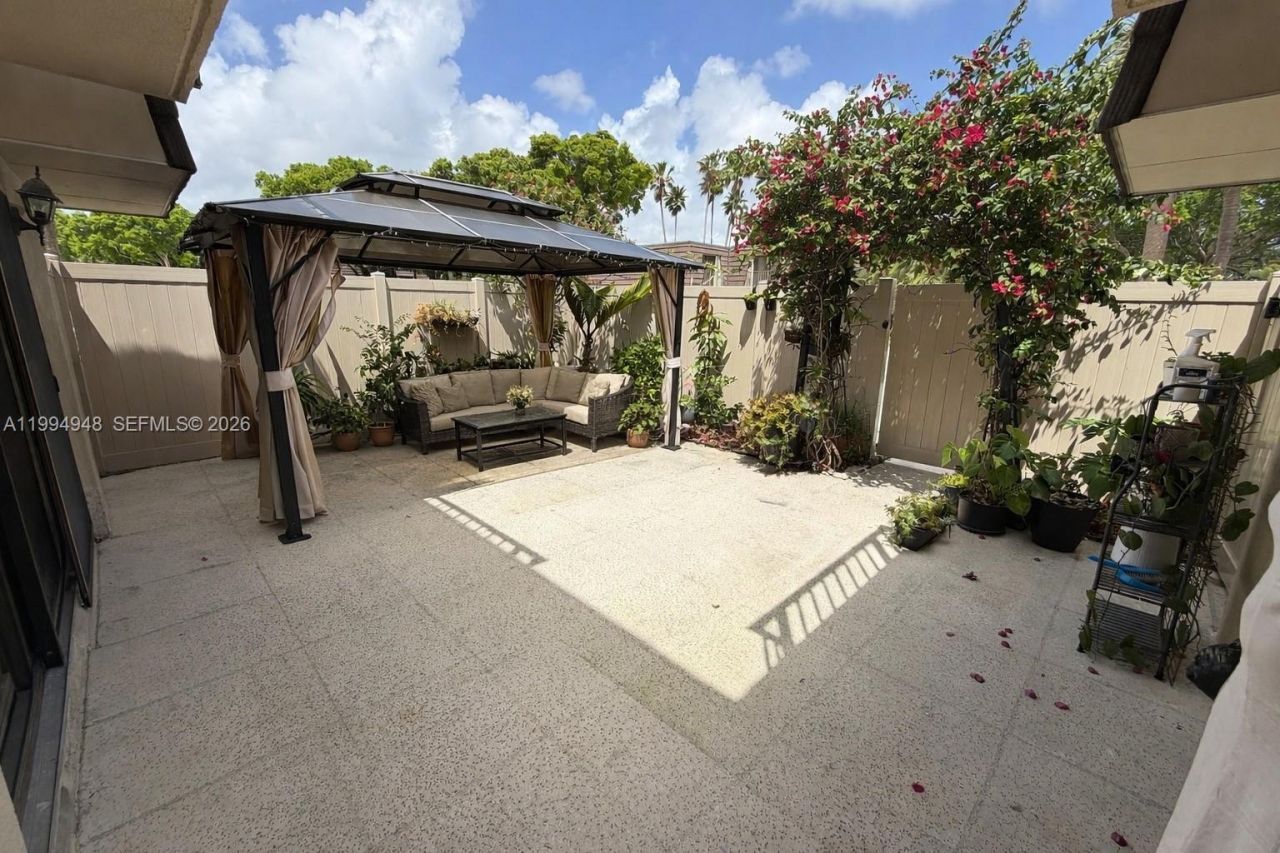 6925 69th Way , West Palm Beach, FL 33407 Photo