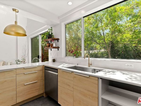 1244 14th Street, Unit C, Santa Monica, CA 90404