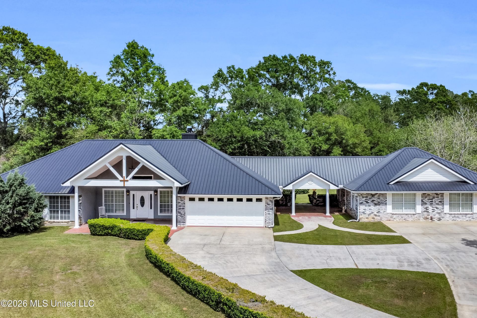 39 Oak Allee Drive, Picayune, MS 39466 Main Photo