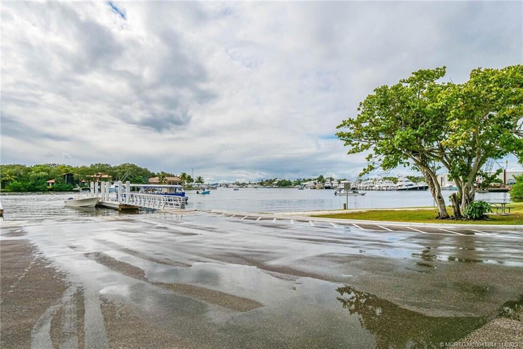 3866 SE Jefferson Street, Stuart, FL 34997 Photo