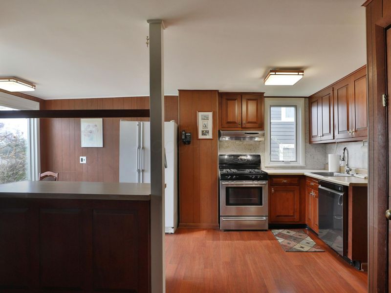 171 Clinton Heights Avenue, Columbus, OH 43202 Photo 13