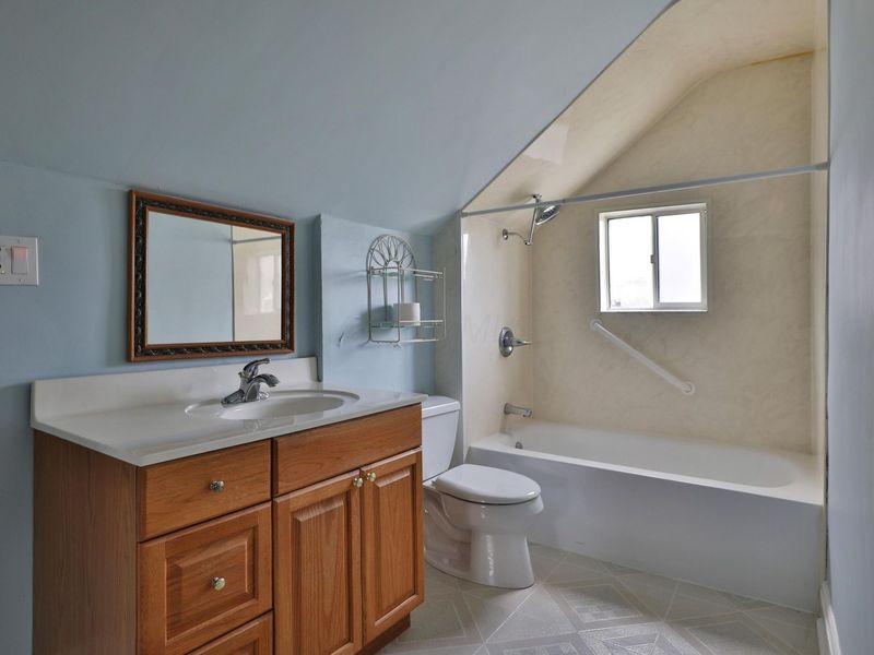 171 Clinton Heights Avenue, Columbus, OH 43202 Photo 28