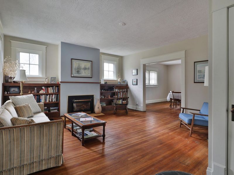 171 Clinton Heights Avenue, Columbus, OH 43202 Photo 9