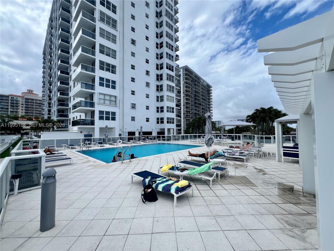 3015 N Ocean Blvd, Unit 4L, Fort Lauderdale, FL 33308 Photo