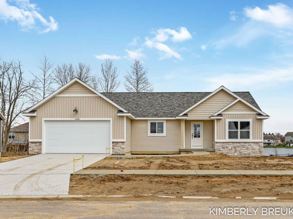 11782 Everett Avenue, Allendale, MI 49401