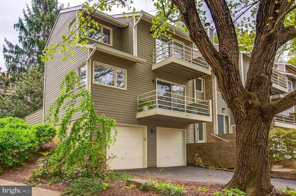 1944 Lakeport Way, Reston, VA 20191 Main Photo