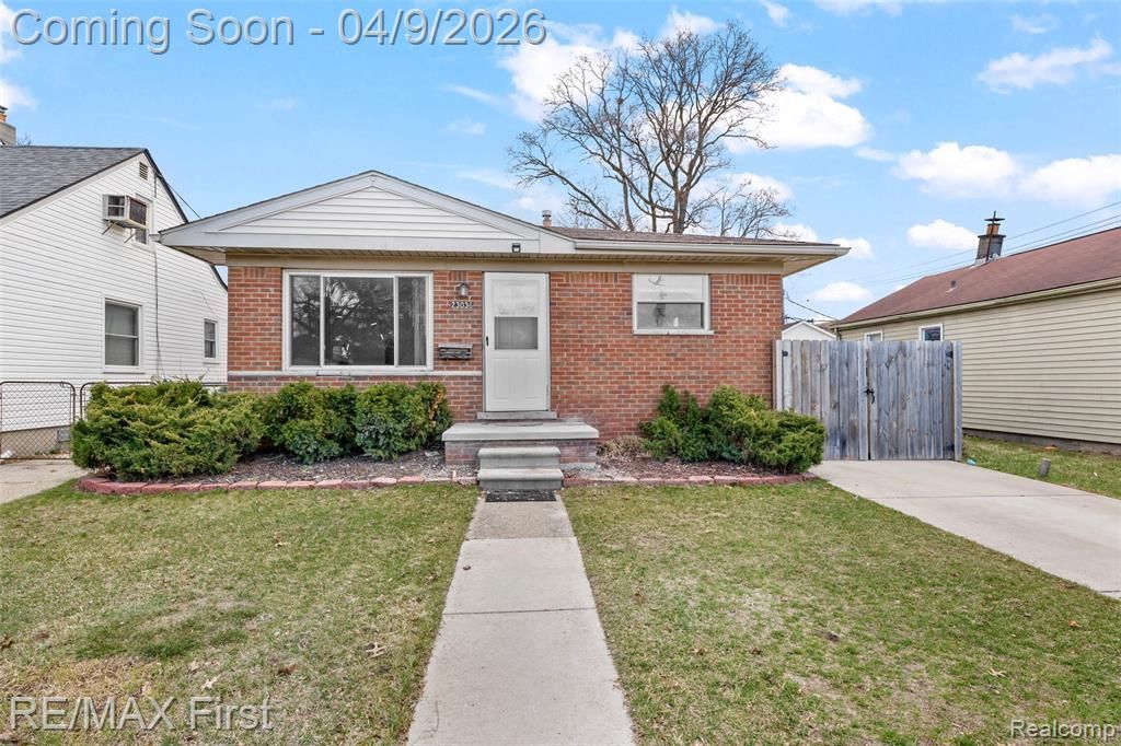 23036 Couzens Avenue , Hazel Park, MI 48030 Main Photo