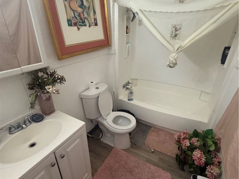 9515 Easton Avenue , Cleveland, OH 44104 Photo 4