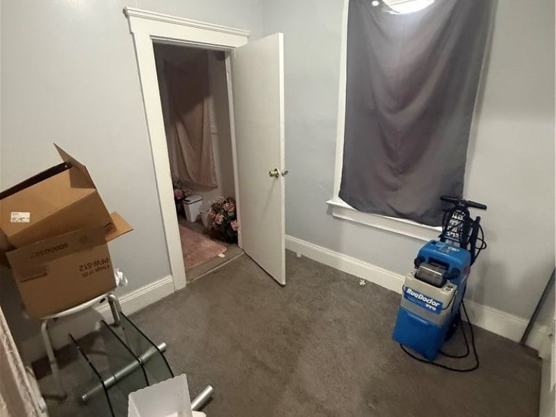 9515 Easton Avenue , Cleveland, OH 44104 Photo 5